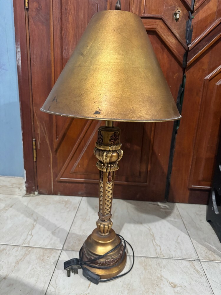 اباجوره اضاءة استاند كلاسيك - 2