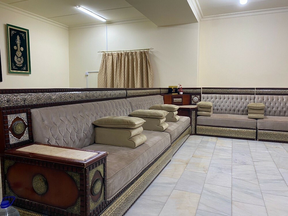 majlis / sofa set for sale - 2