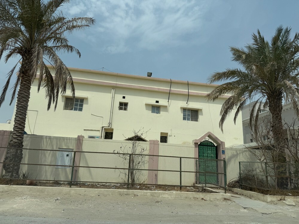 فيلا للبيع ابو سدرة على 3 شوارع  - 5