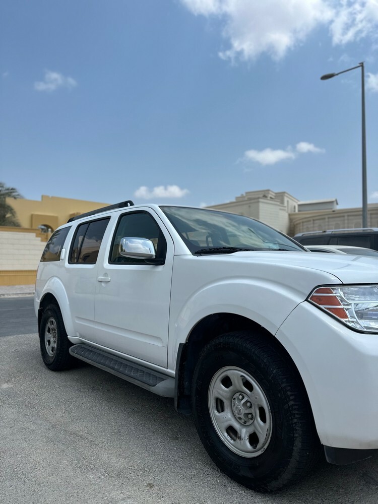 نيسان باثفايندر 2012 - 2