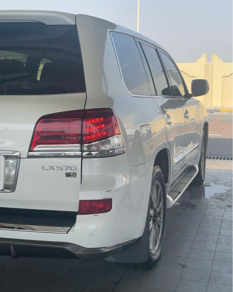 lexus lx570s - 2