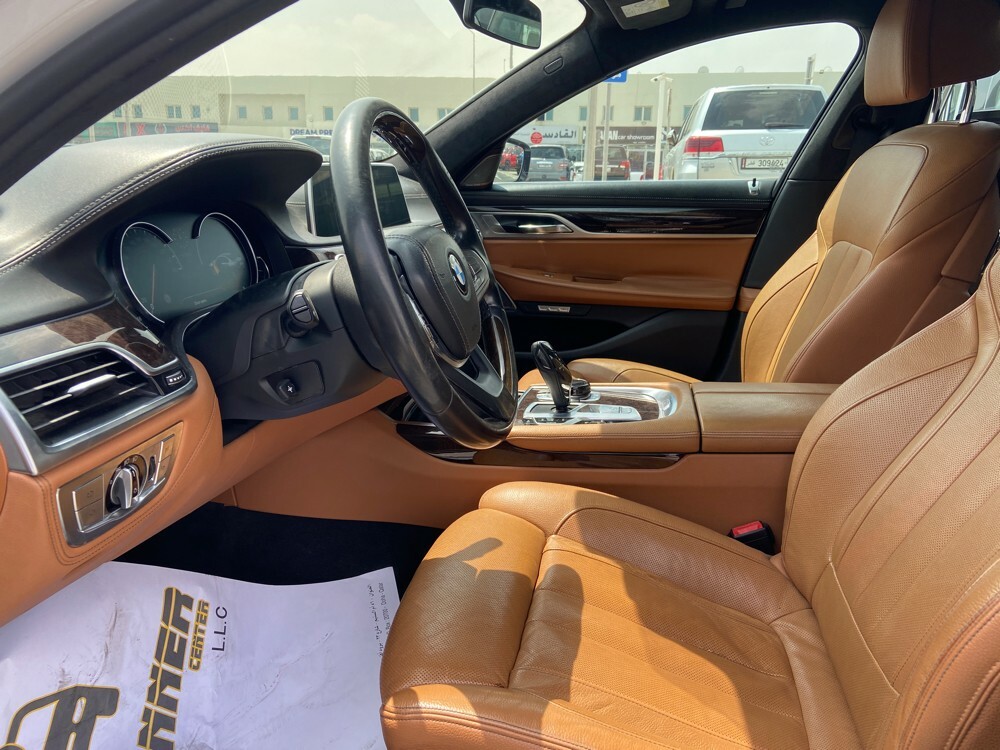 BMW 740 2016 white  - 6