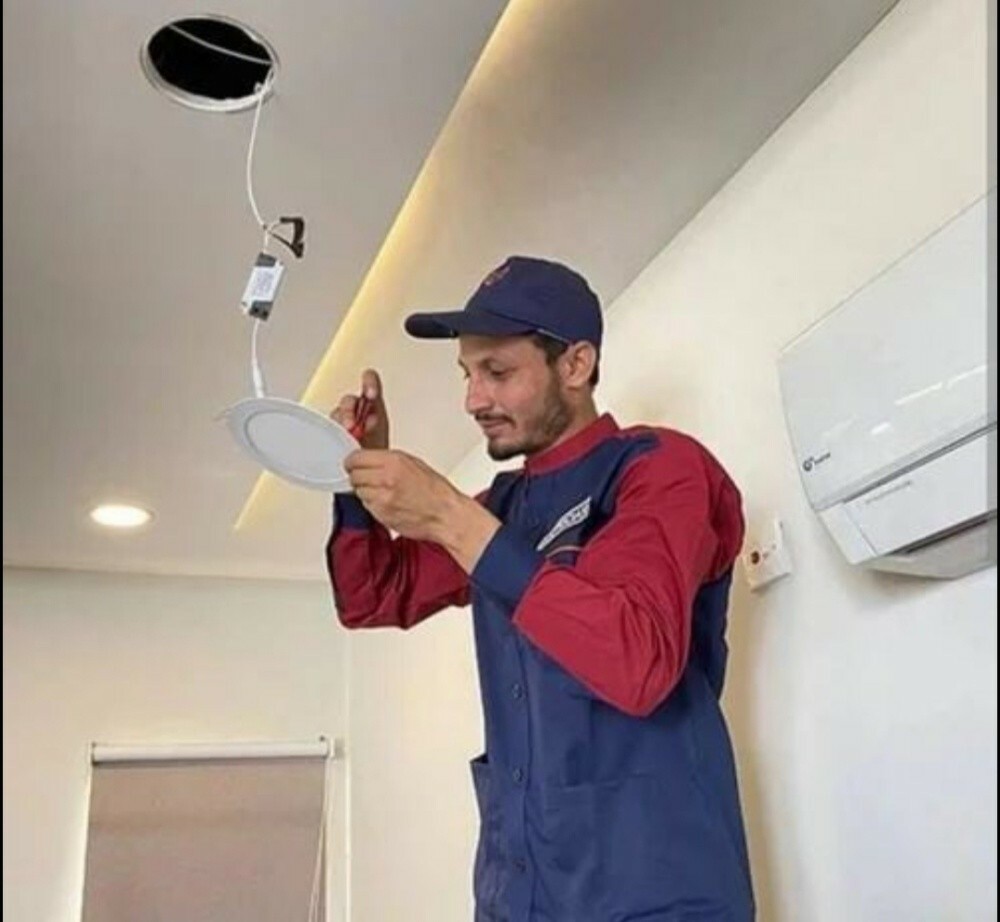 Electric working... light fixing - 3