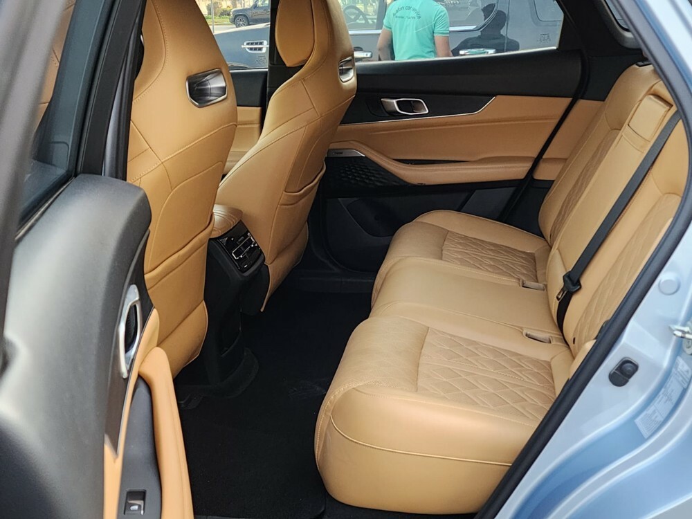 2024changan UNI -k — photo 8 for sale in Qatar