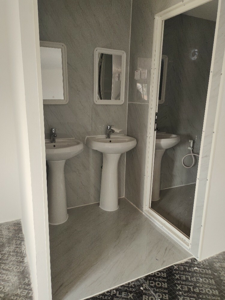 room kitchen toilet - 4
