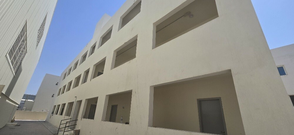 For Rent 3 store in berkit alawam - 10