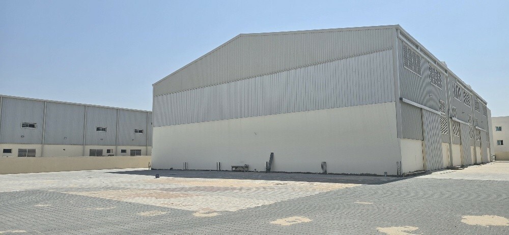 For Rent 3 store in berkit alawam - 11