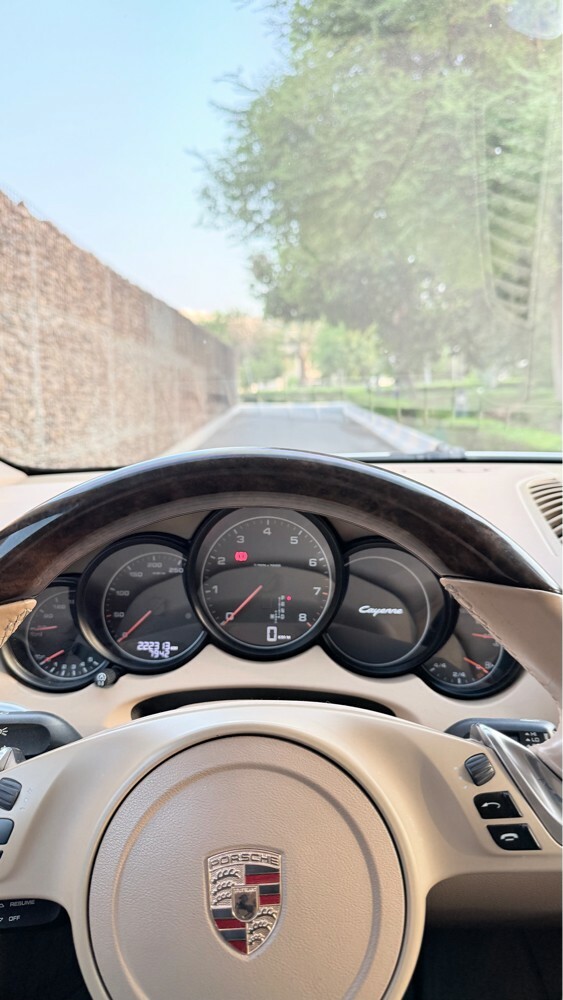 Porsche Cayenne S - 16