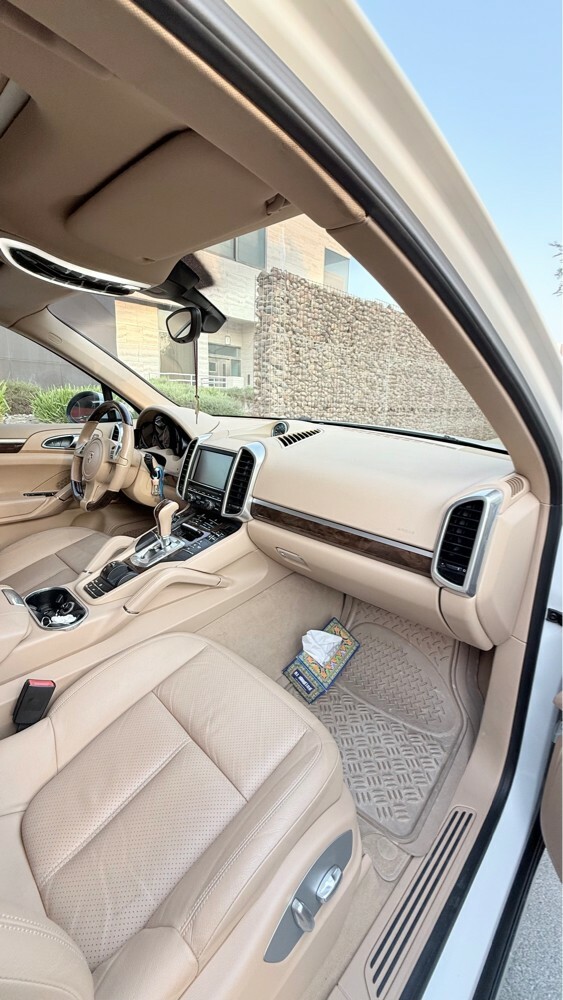 Porsche Cayenne S - 9
