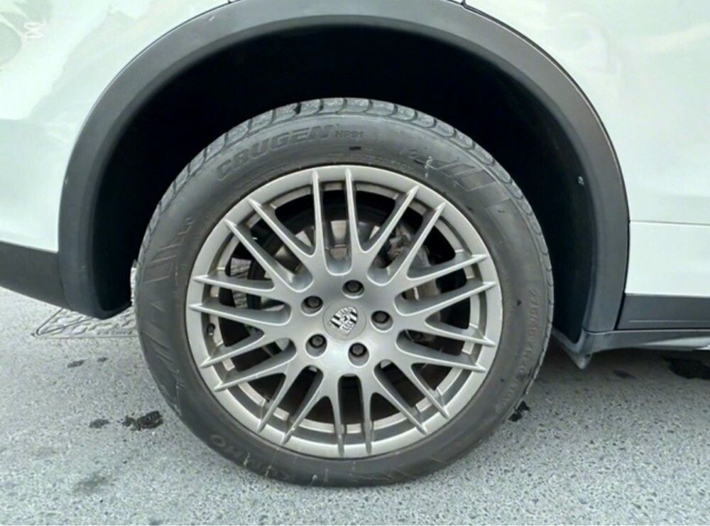 Porsche Cayenne S - 17