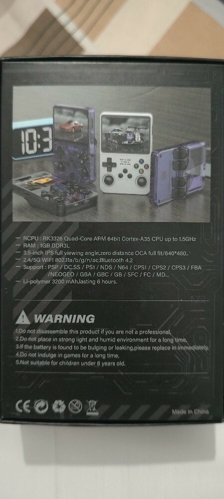 Game Console - R36S - 3
