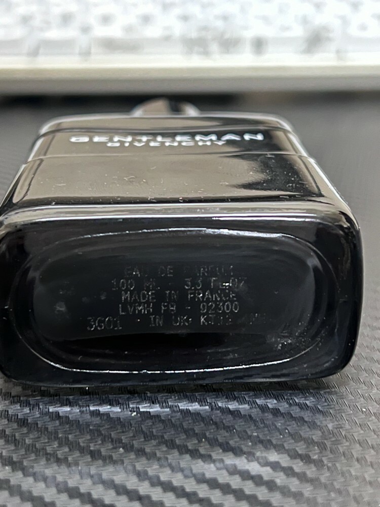 Givenchy Gentlemen EDP - 3