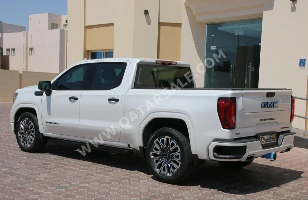 GMC Denali 2023 — photo 2 for sale in Qatar