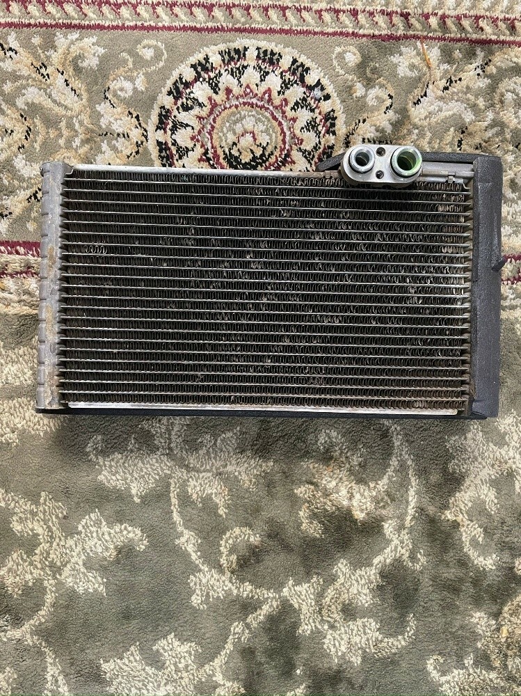 Refrigerator (rear A/C unit) - 1