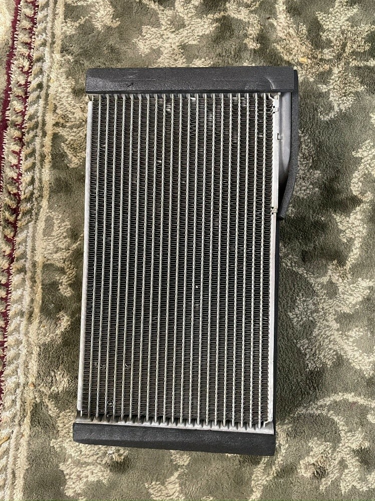 Refrigerator (rear A/C unit) - 3