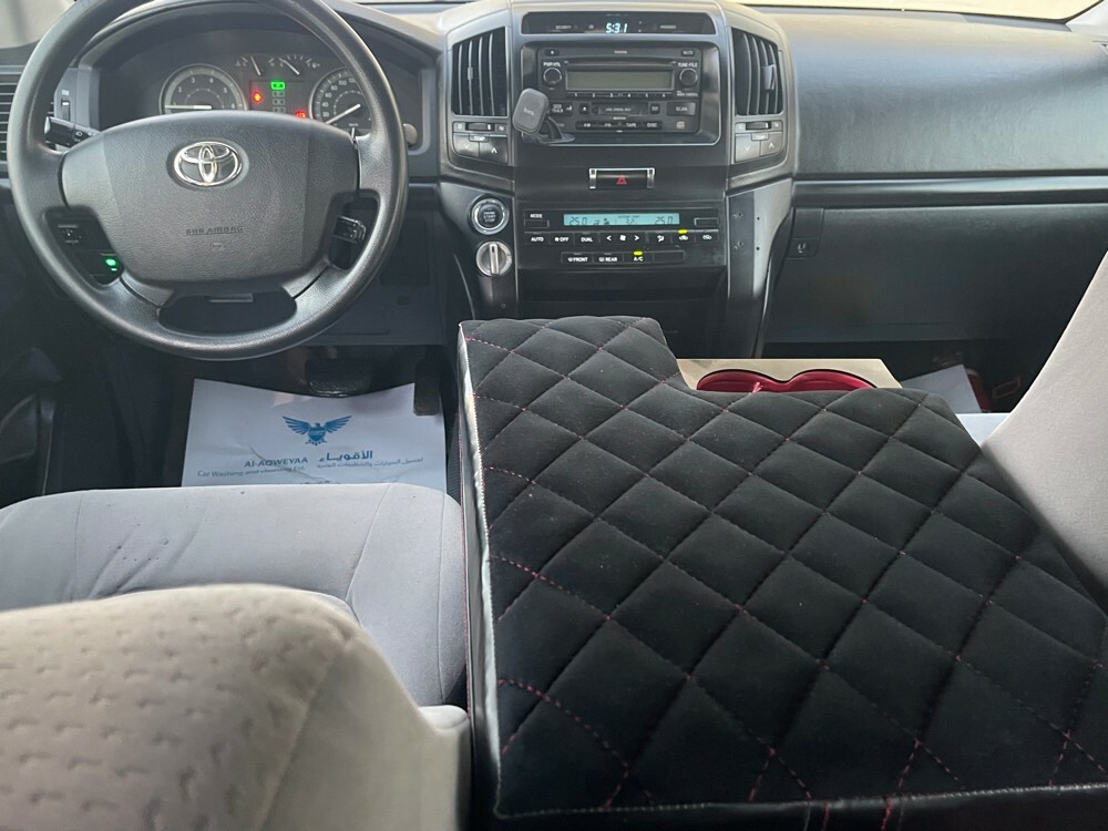 Toyota Land Cruiser G 2011 v6 - 7