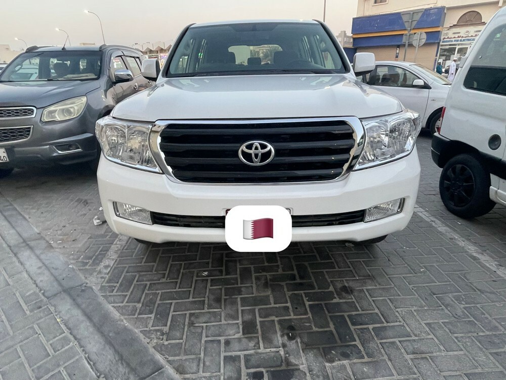 Toyota Land Cruiser G 2011 v6 - 2