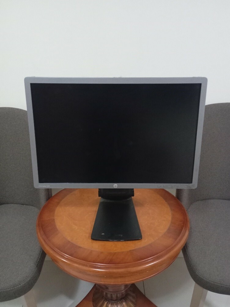 hp monitor 22 inches - 1