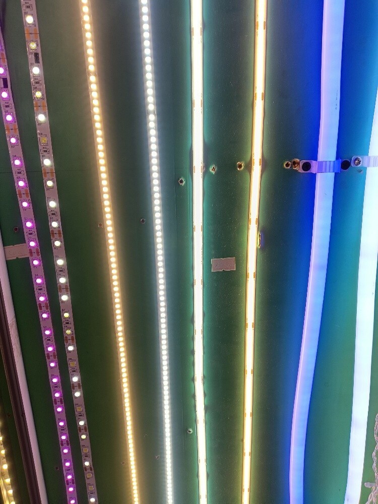 Black wire bulb. Led light - 10