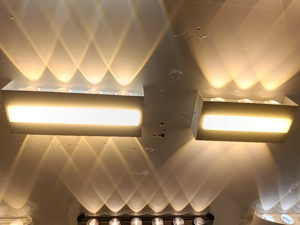 Black wire bulb. Led light - 7