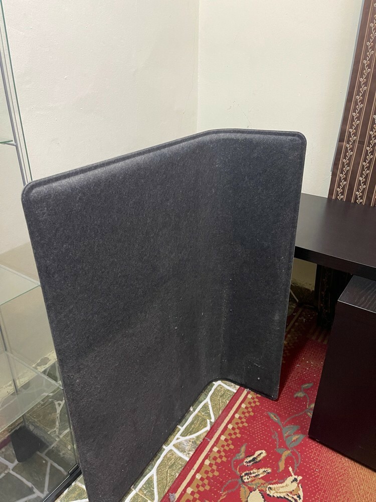 ساتر لطاولات المكاتب - 3