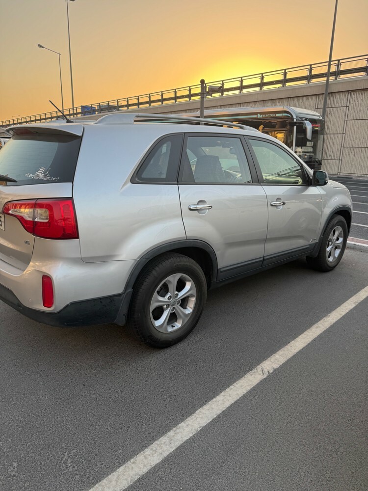 Kia Sorento - 2