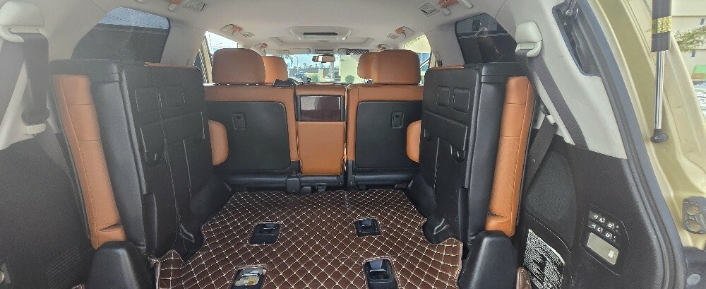 Lexus LX570 2011 model — photo 8 for sale in Qatar