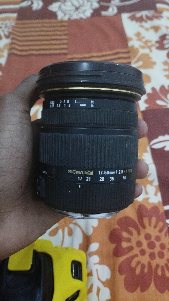 Canon EOS 600D an lens Sigma17-50 - 8