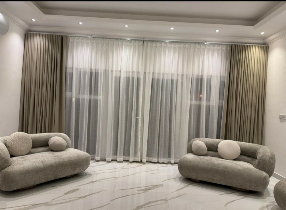 Curtain Wallpaper Sofa making - 2