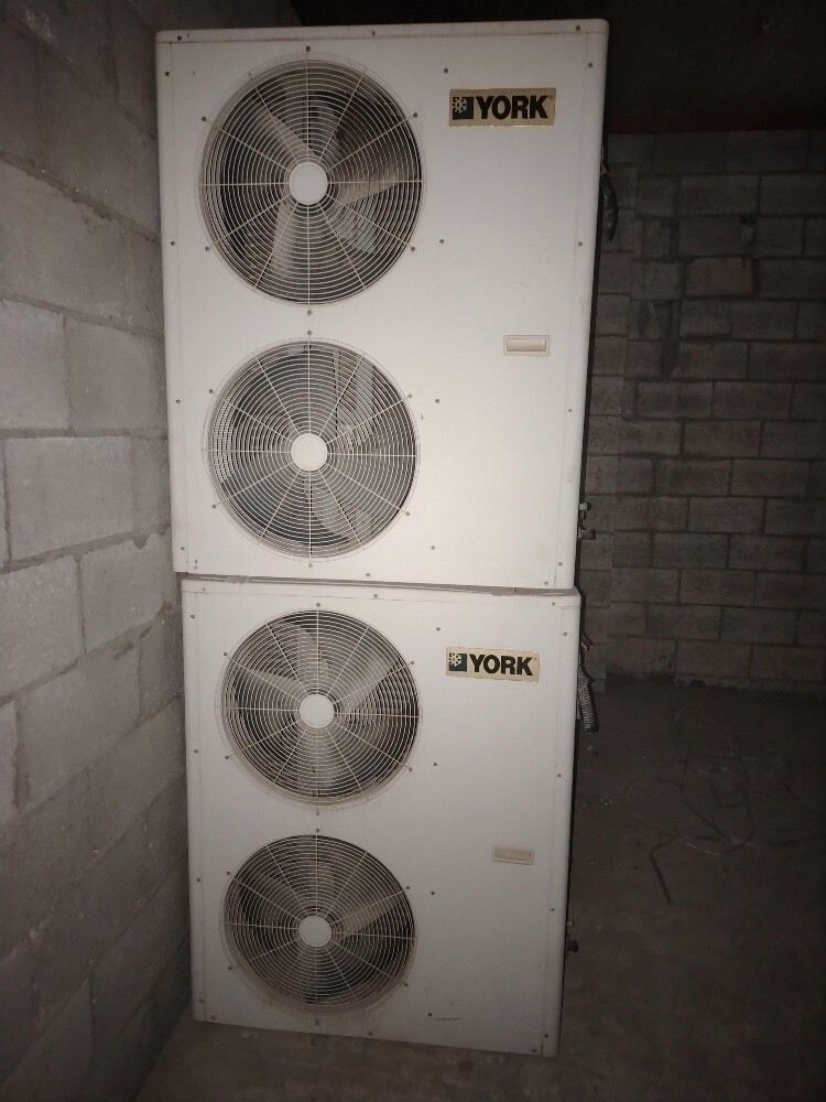 AC sale now call me 77182410 - 8