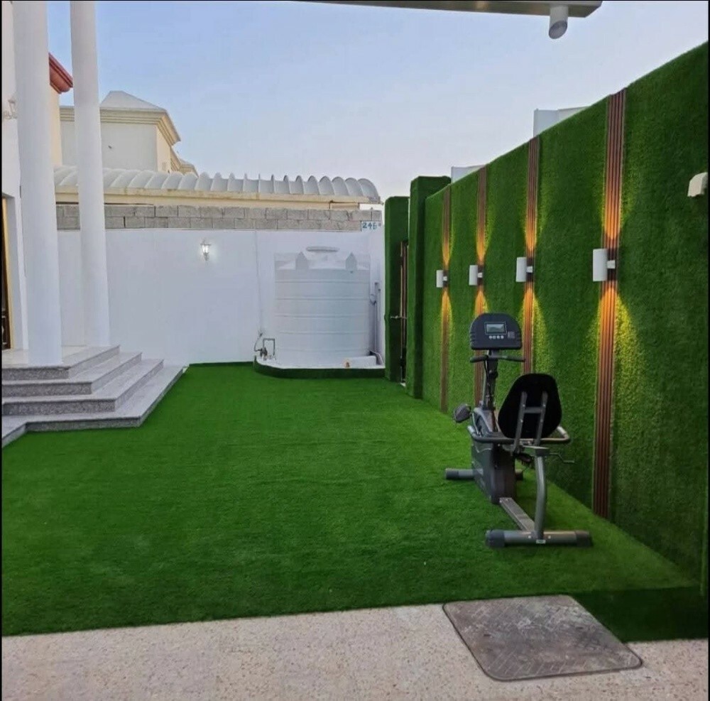 Grass carpet available - 18