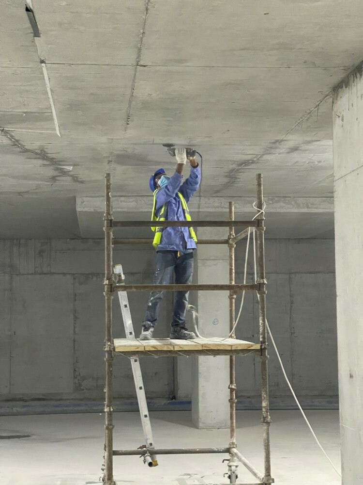 White stip contracting - 4