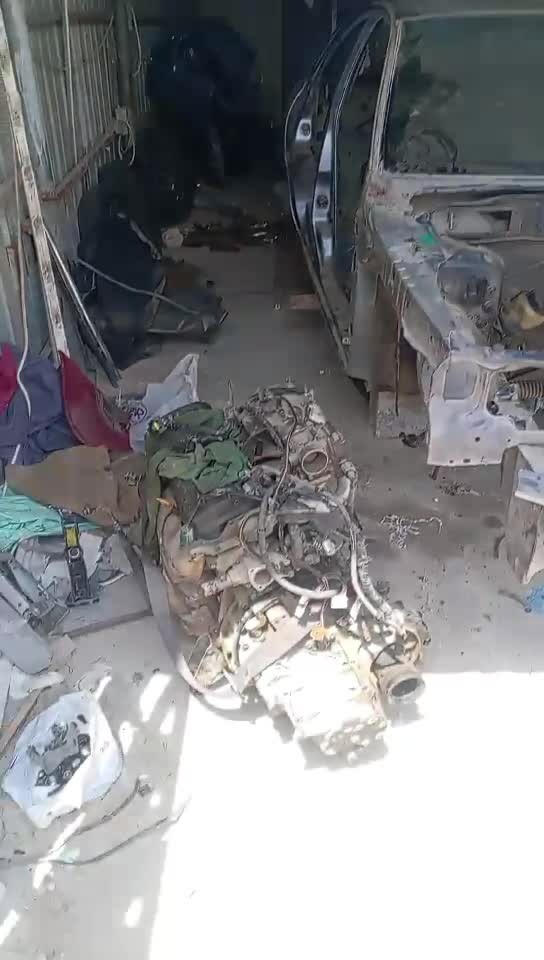 قطع نيسان صني كاملة مستعملة بحالة - 1