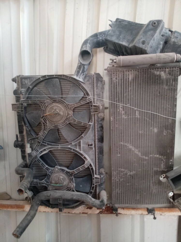 قطع نيسان صني كاملة مستعملة بحالة - 3