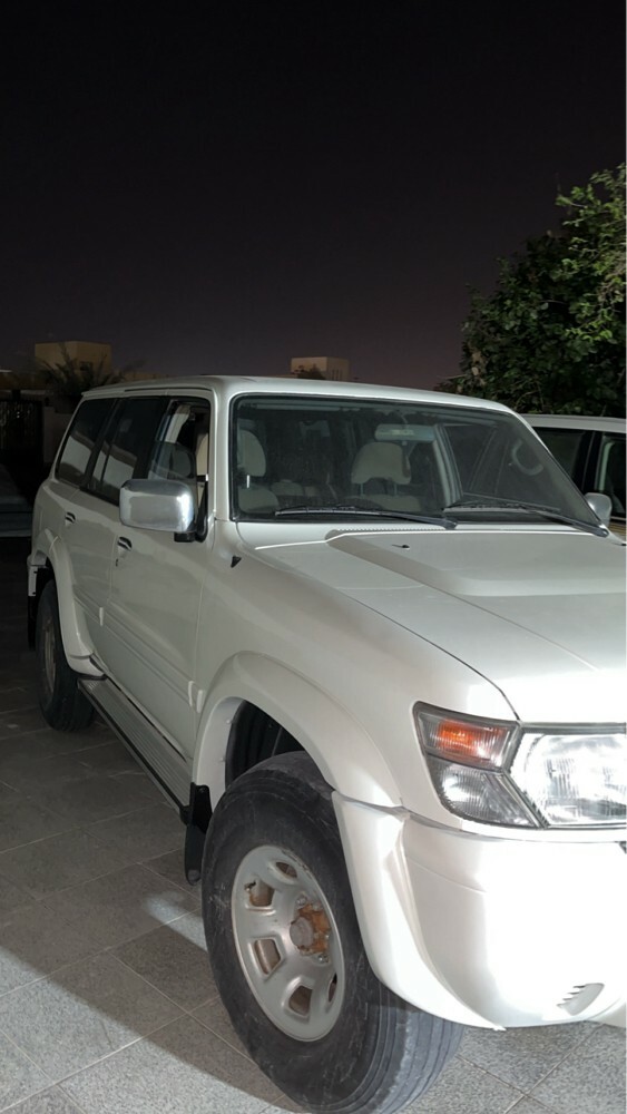 نيسان سفاري - 3