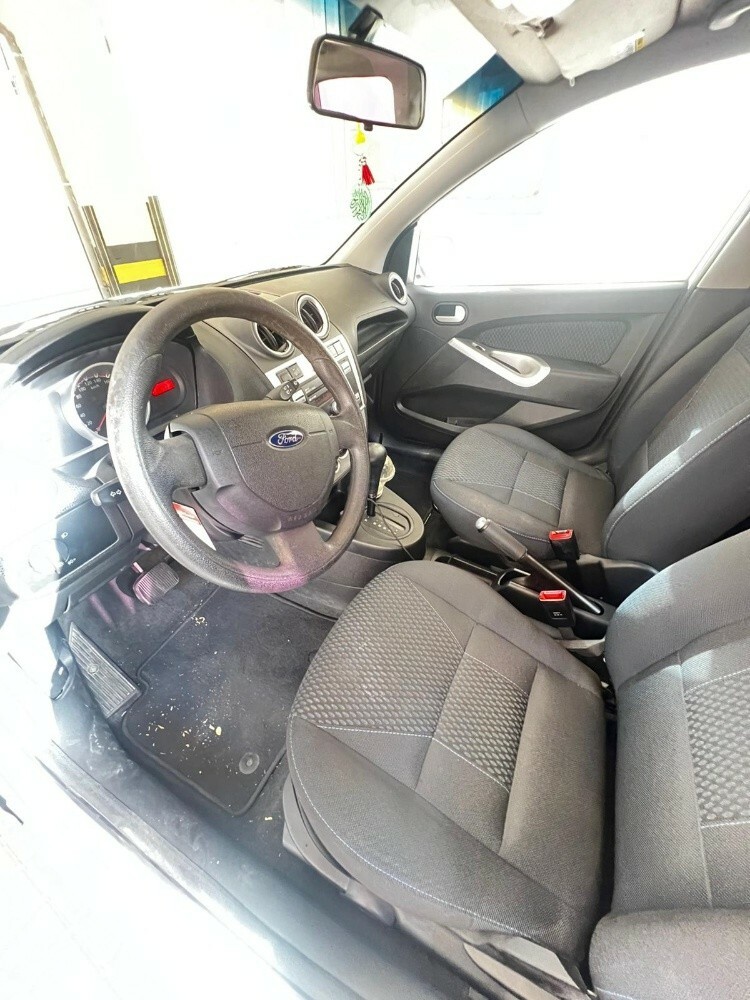 Ford Figo - 6