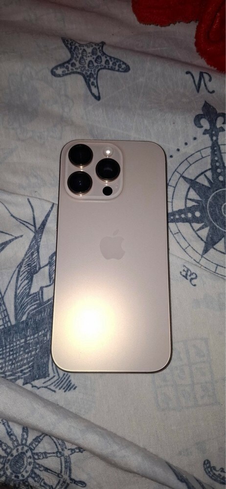 iphone 16 pro gold - 1