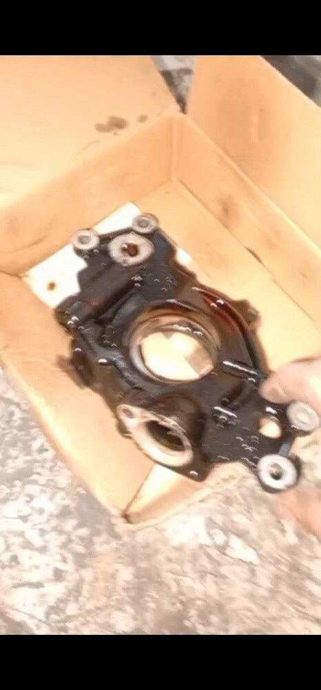 Gmc Oil pump - 1