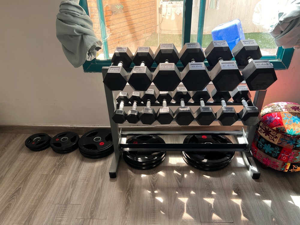 dumbbells plates bars bench - 3