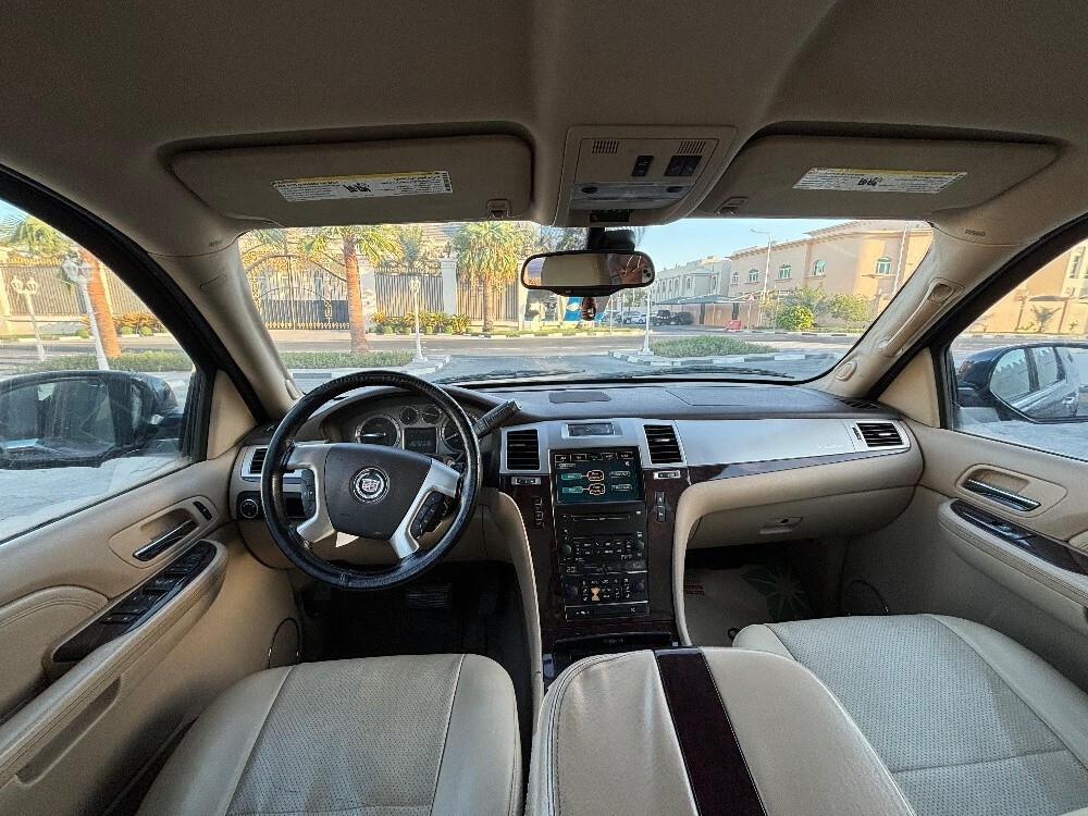 This car will be sold. - 11