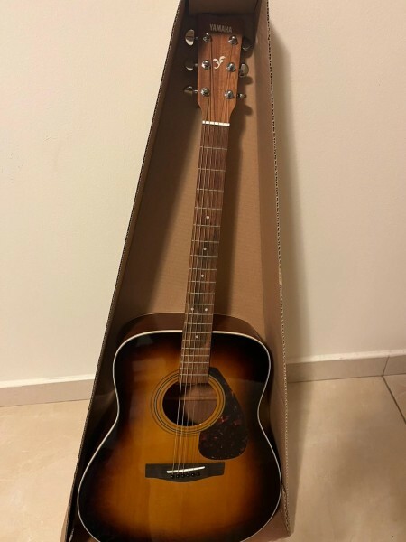 Yamaha F370 Acoustic+ Strings - 1