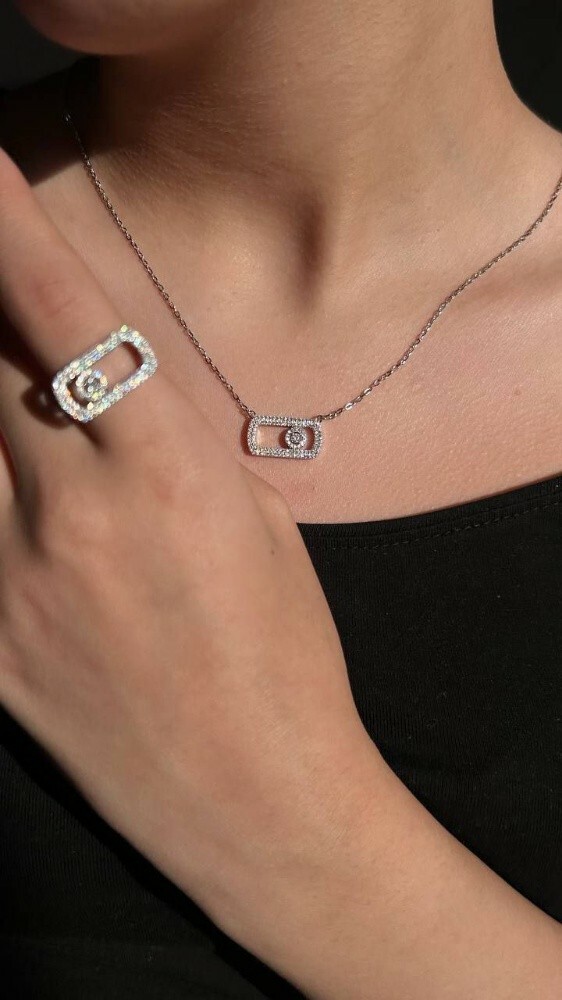 Messika So Move Pave Necklace
400 - 2