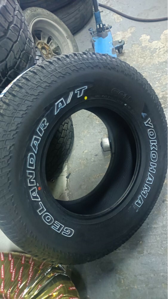 new tire Yokohama 285-70-17 - 2
