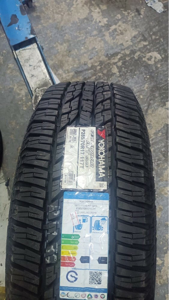 new tire Yokohama 285-70-17 - 1