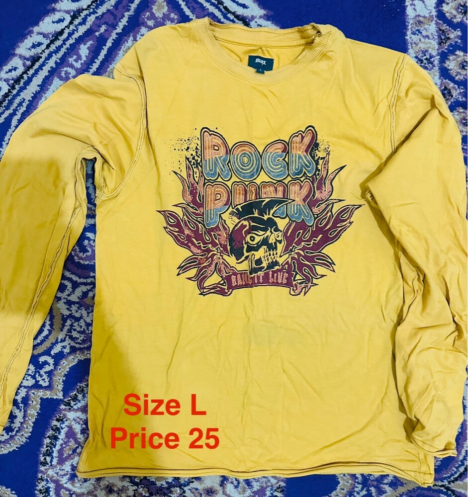 Tops and tees  - 7