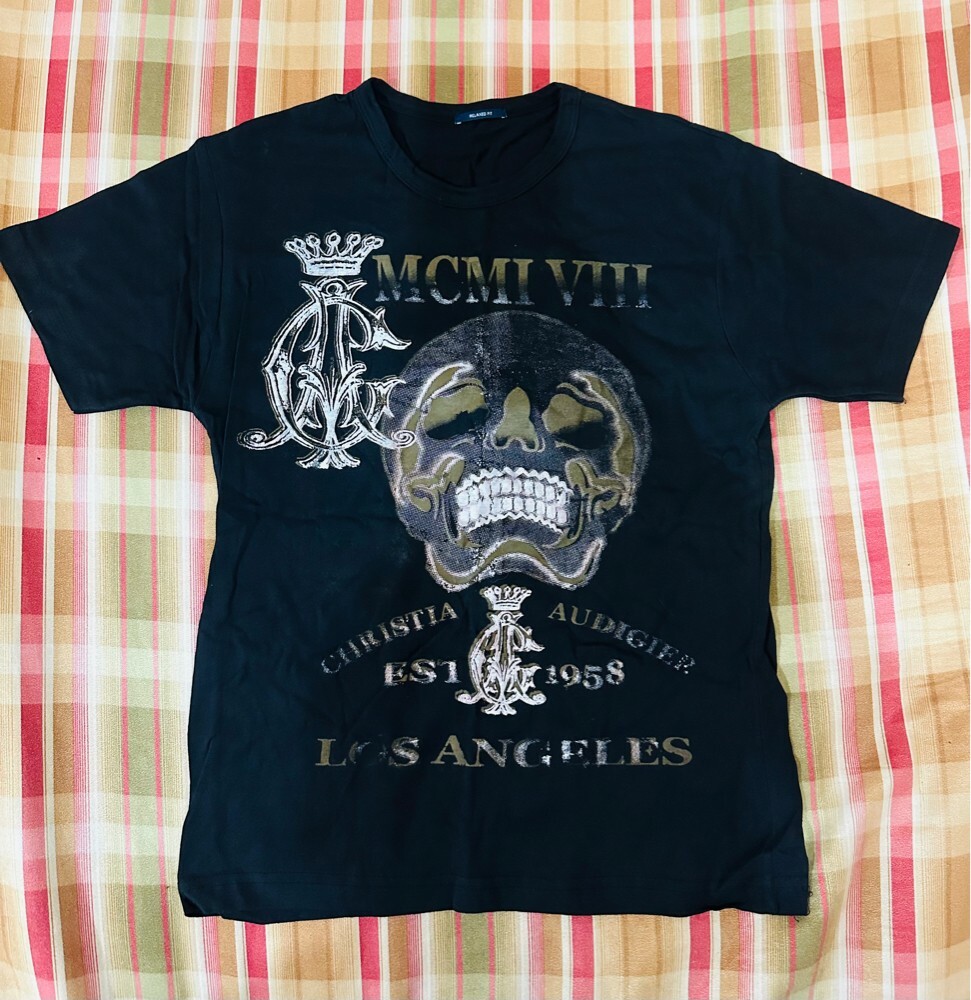 Tops and tees  - 13