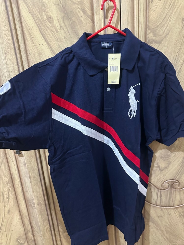 Tops and tees  - 1