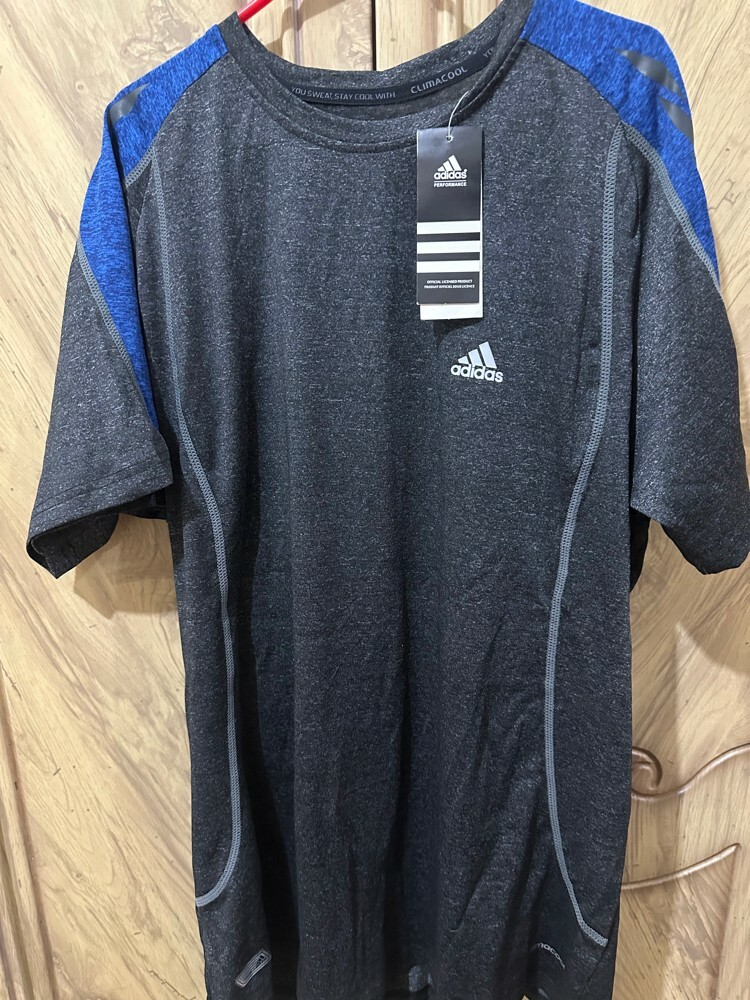 Tops and tees  - 4