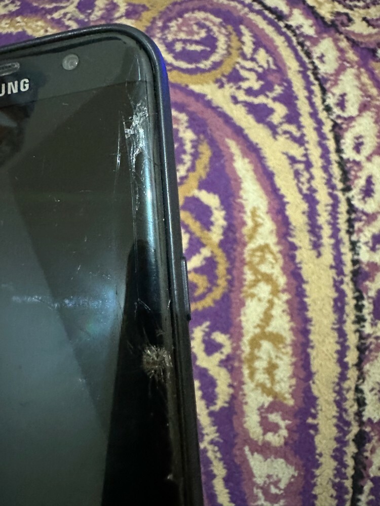 S7 edge screen cracked - 2