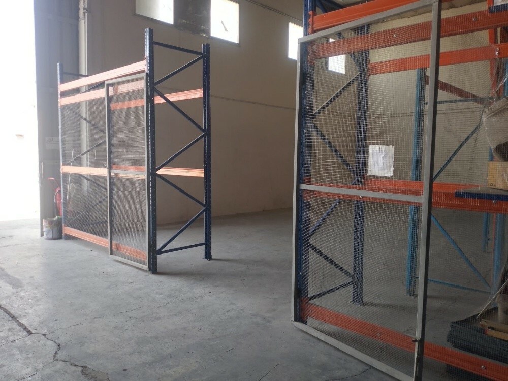 Store unit for rent - 2